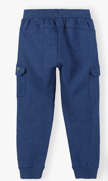 Sweatpants with decorative pockets and a soft print